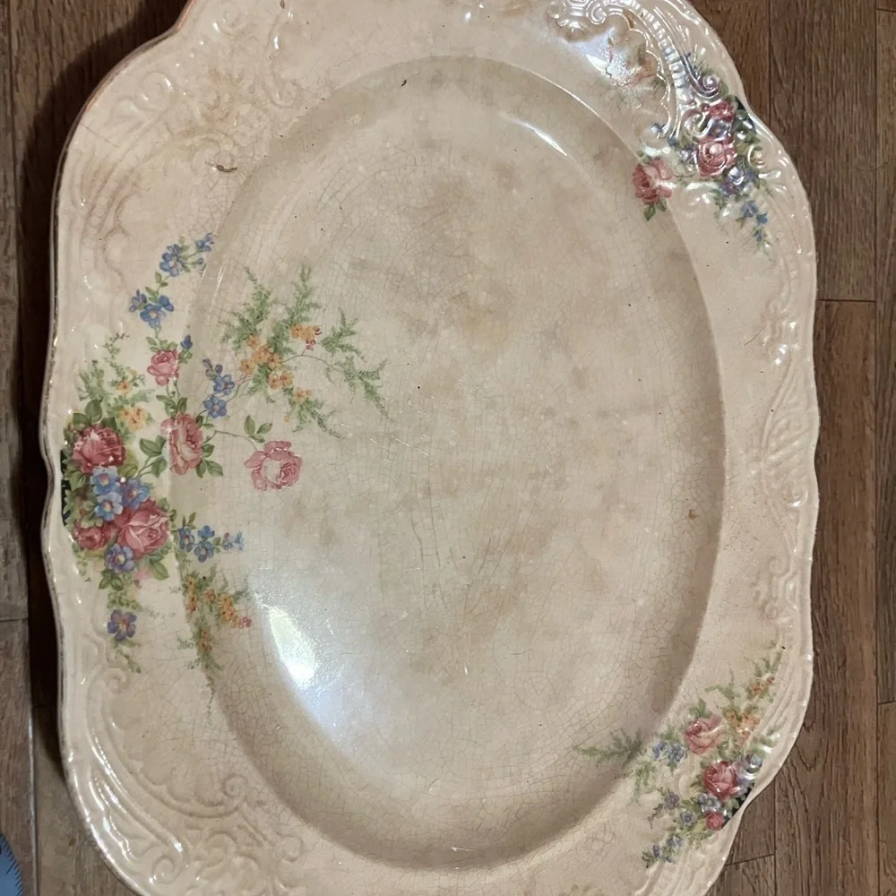 Cream Floral Serveware Plate with Scalloped Edge